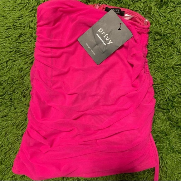 Brand new pink Dollskill runched skirt - Picture 3 of 4